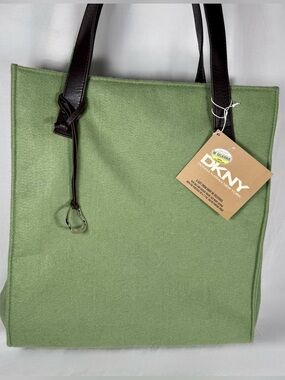 DKNY BNWT Green Apple Y2K Tote Bag